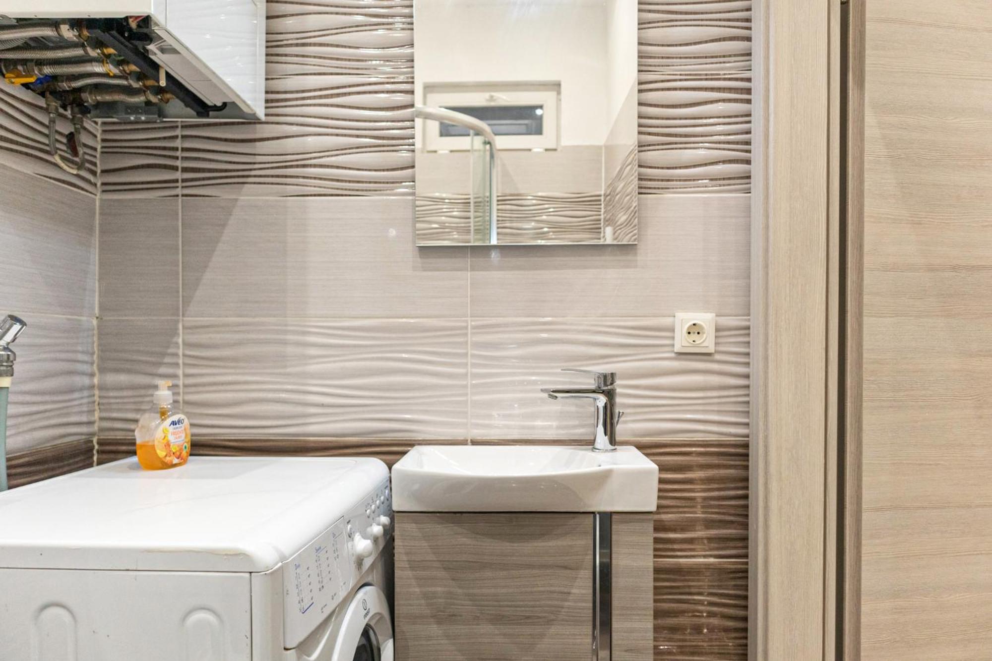 Chic 1Br Apt Near Biggest Amusementpark Of Viena Exterior foto
