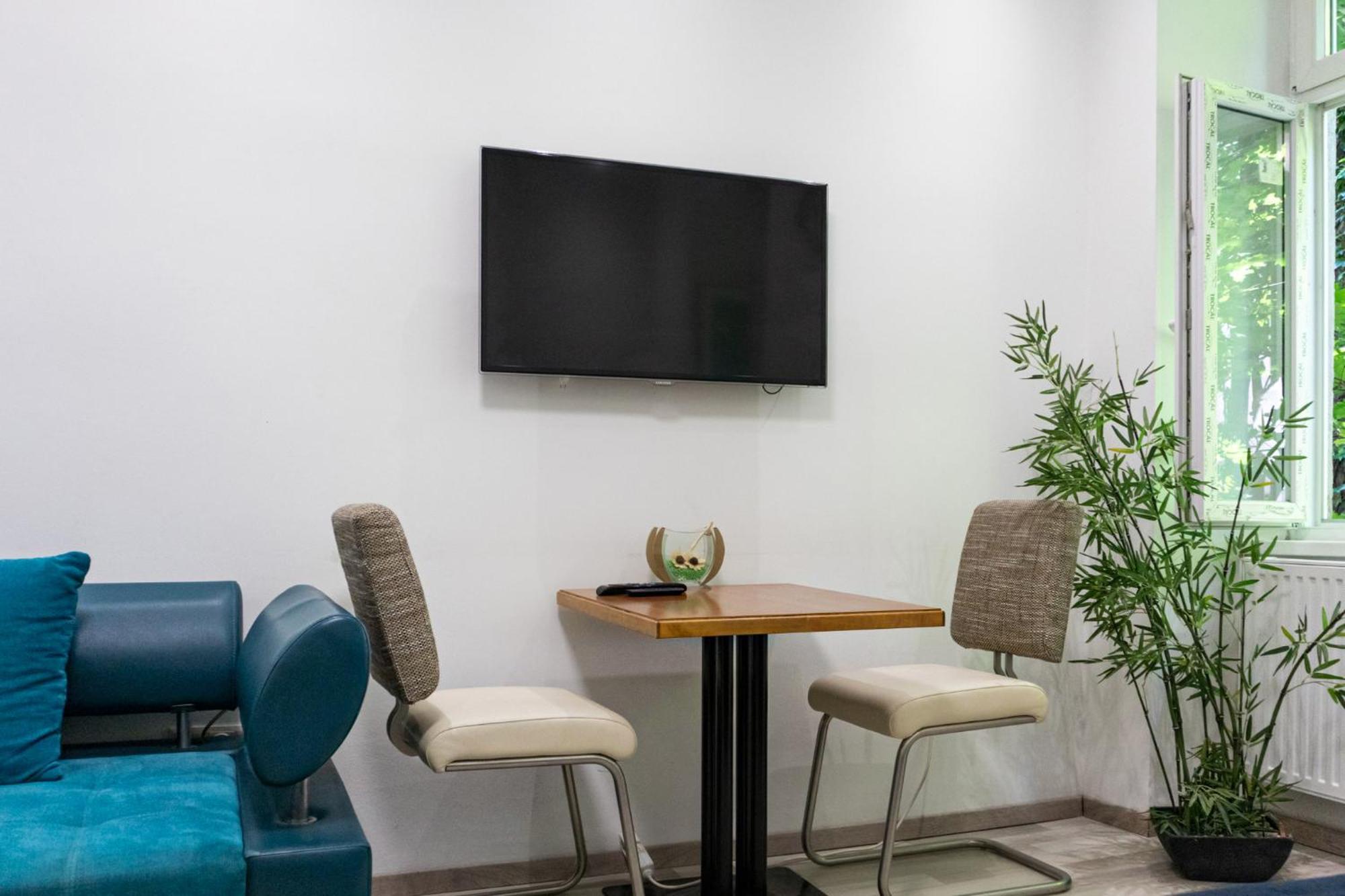 Chic 1Br Apt Near Biggest Amusementpark Of Viena Exterior foto